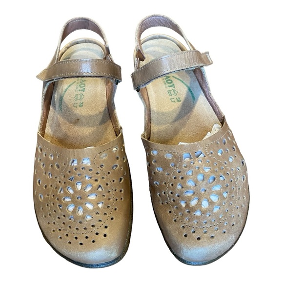 Naot Shoes - NAOT Arataki Closed Toe Slingback Shoes Size EU 38, US 7.5 color tan